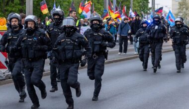Angriff am U-Bahnhof nach Rechtsextremisten-Aufmarsch