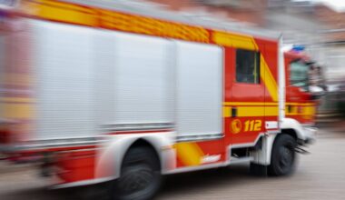 Feuerwehr muss in Eschweiler gleich zwei Brände löschen