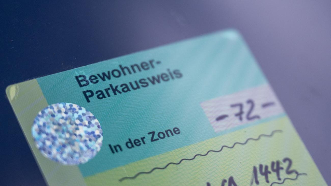 Berliner Behörden: Neue Dienstleistungen: Anwohnerparkausweis online verlängern