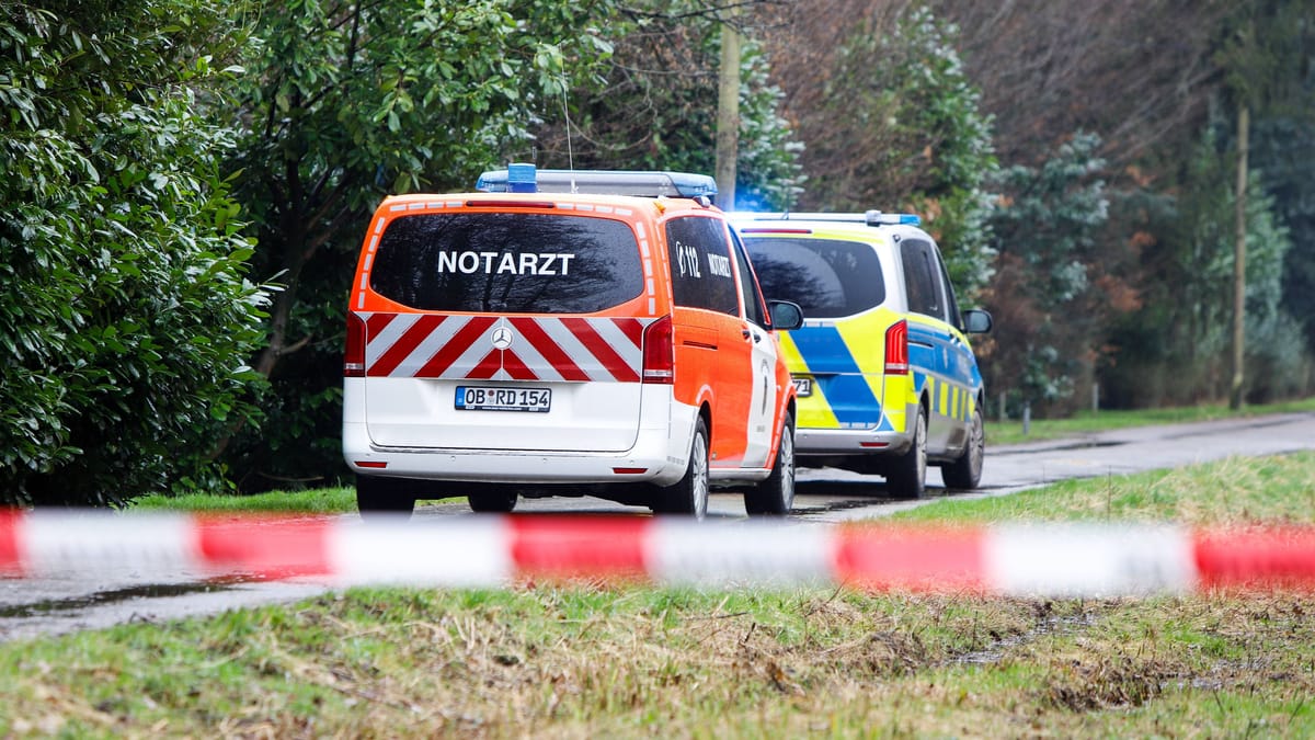 Polizei findet tote Teenagerin in Gebüsch
