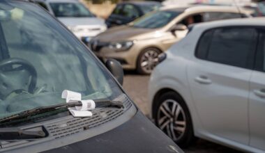 Betrügerische Karten an Autos? Stadt zieht Warnung zurück