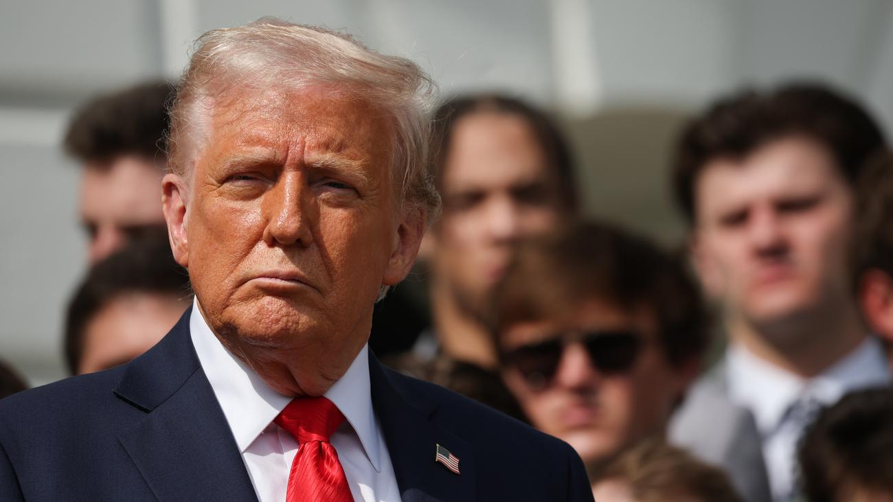 US-Militär: Trump ruft Supreme Court wegen Ausschluss von trans Menschen an