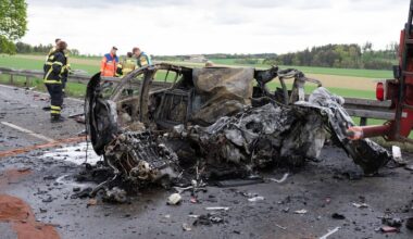 Tödlicher Unfall auf der B13 bei Haimhausen