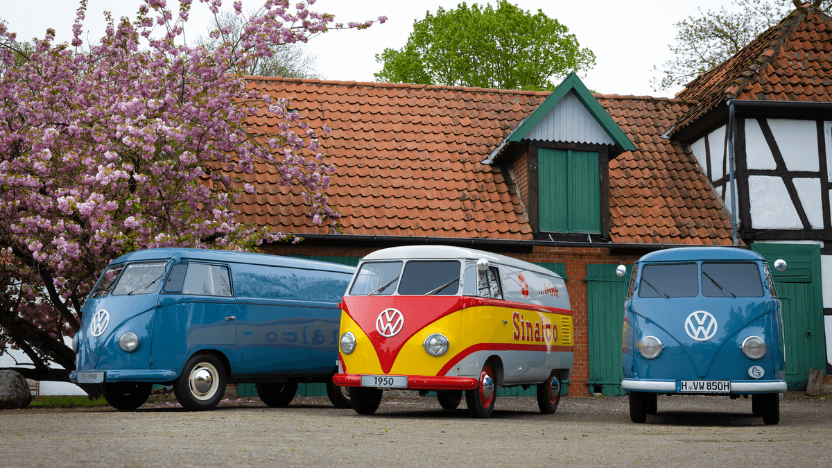 Diese historischen Bullis stellt VW aus