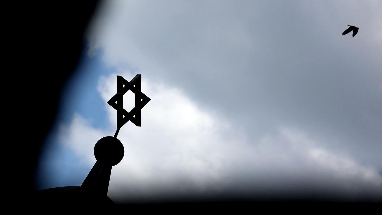 Rechtsextremismus: Mann wegen geplanten Anschlags auf Synagoge in Halle festgenommen