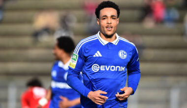 Schalke stattet Abwehrtalent Tidiane Touré mit Profivertrag aus