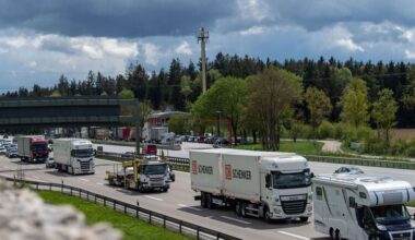 Osterverkehr füllt die Straßen und Flughäfen