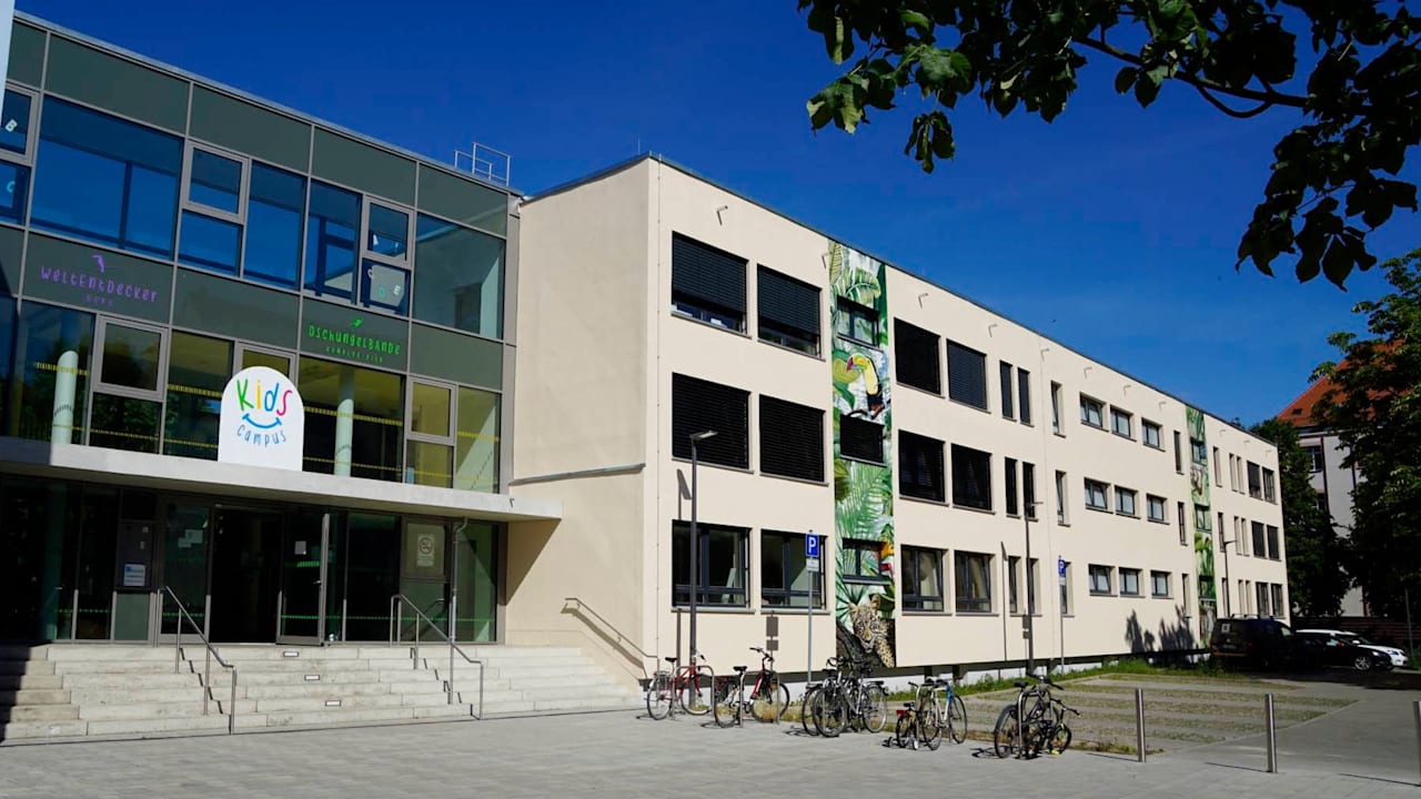 Bestrafung an Kita in Leipzig: Erzieherin zwingt Kind Windel zu tragen | Regional