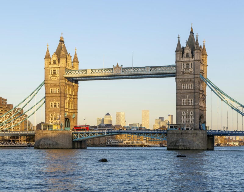 Warum einige der reichsten Briten ihr Land verlassen