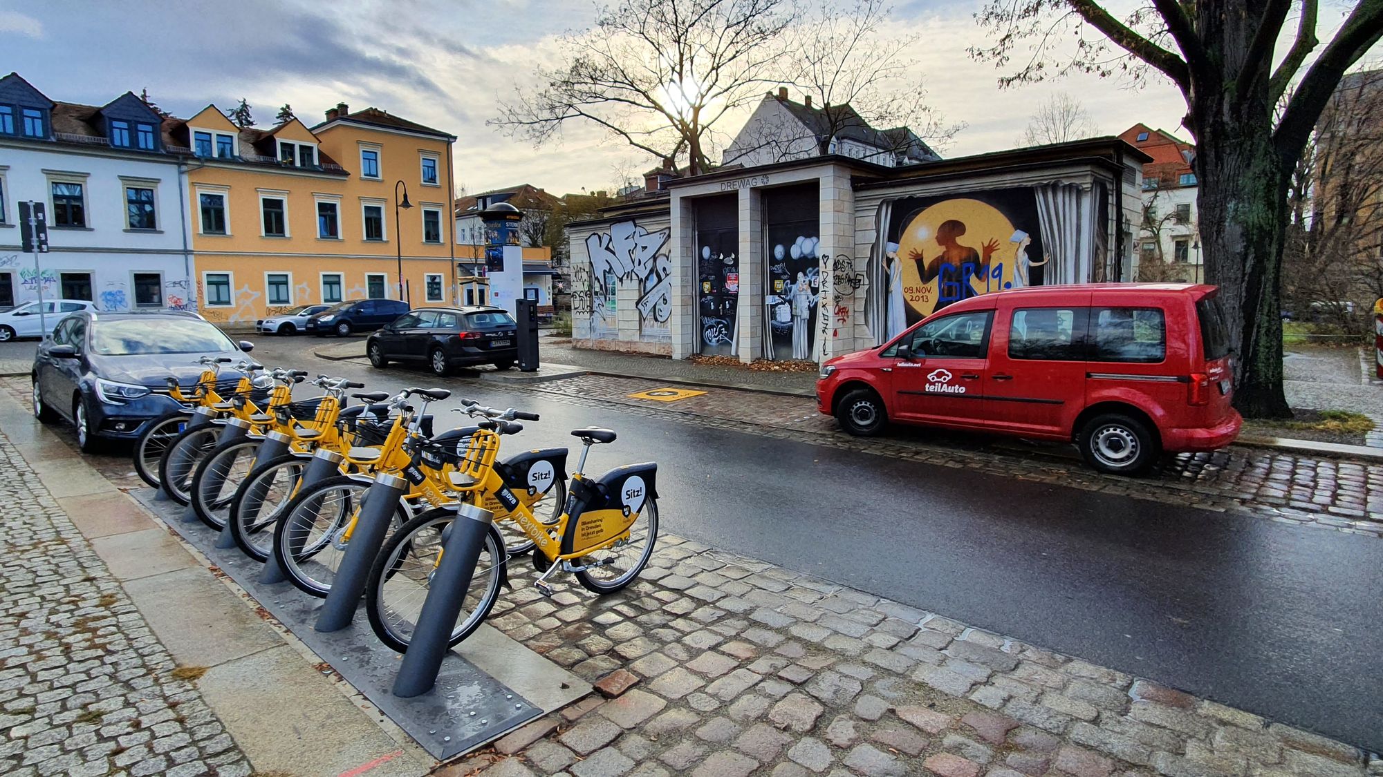 Mobilitätspunkt am Königsbrücker Platz - Foto: Archiv Anton Launer