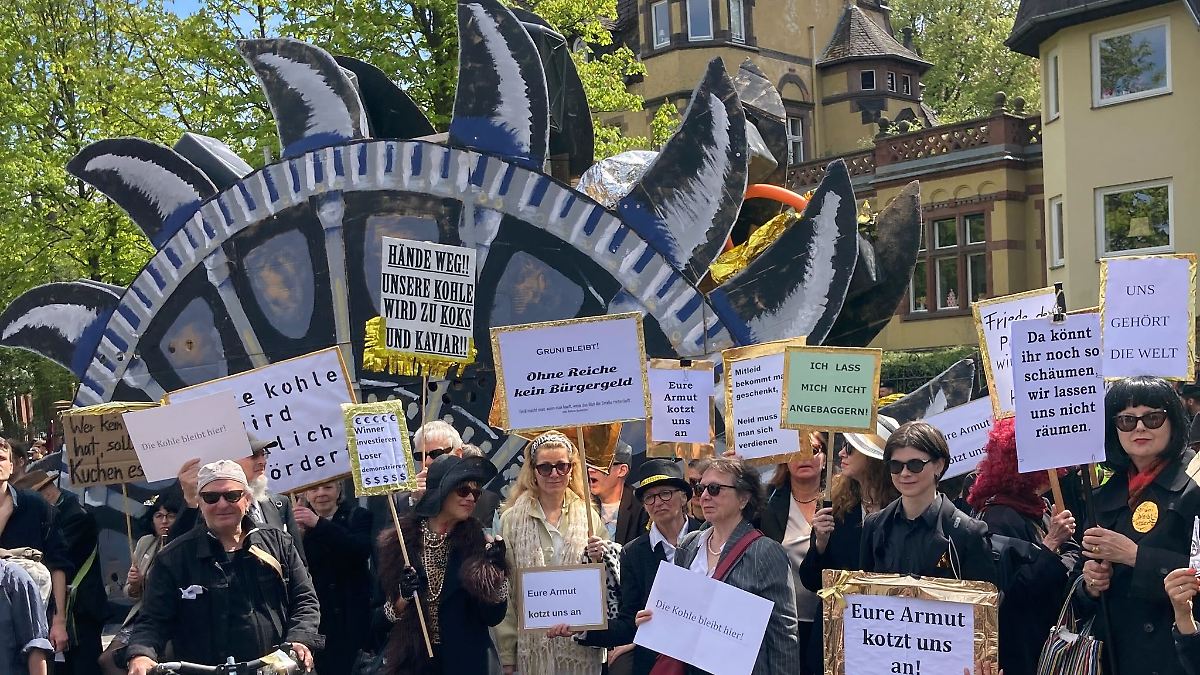 Berlin & Brandenburg: Satire-Demo am 1. Mai in Grunewald: "Millionäre zum Mars"