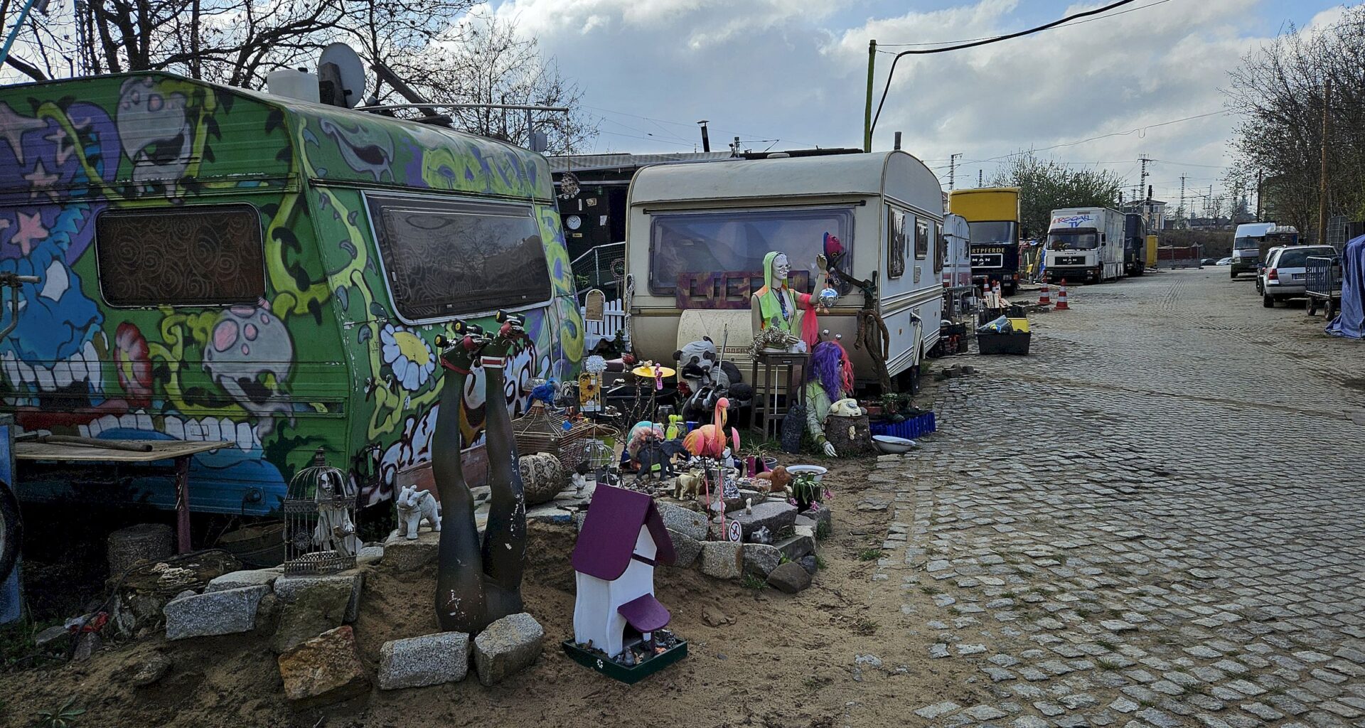 Wagenplatz am Alten Leipziger Bahnhof kann vorerst bleiben. Foto: Anton Launer