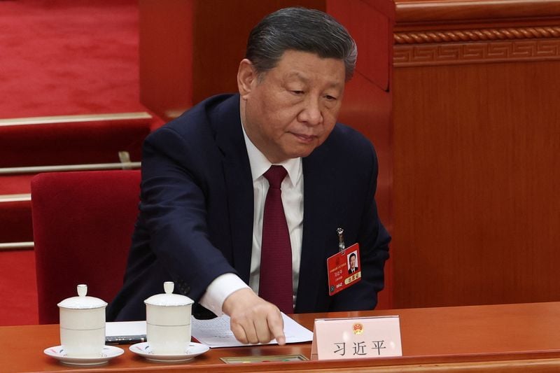 Chinas Xi drängt auf stärkere Handelsbeziehungen mit Vietnam inmitten der US-Zollspannungen