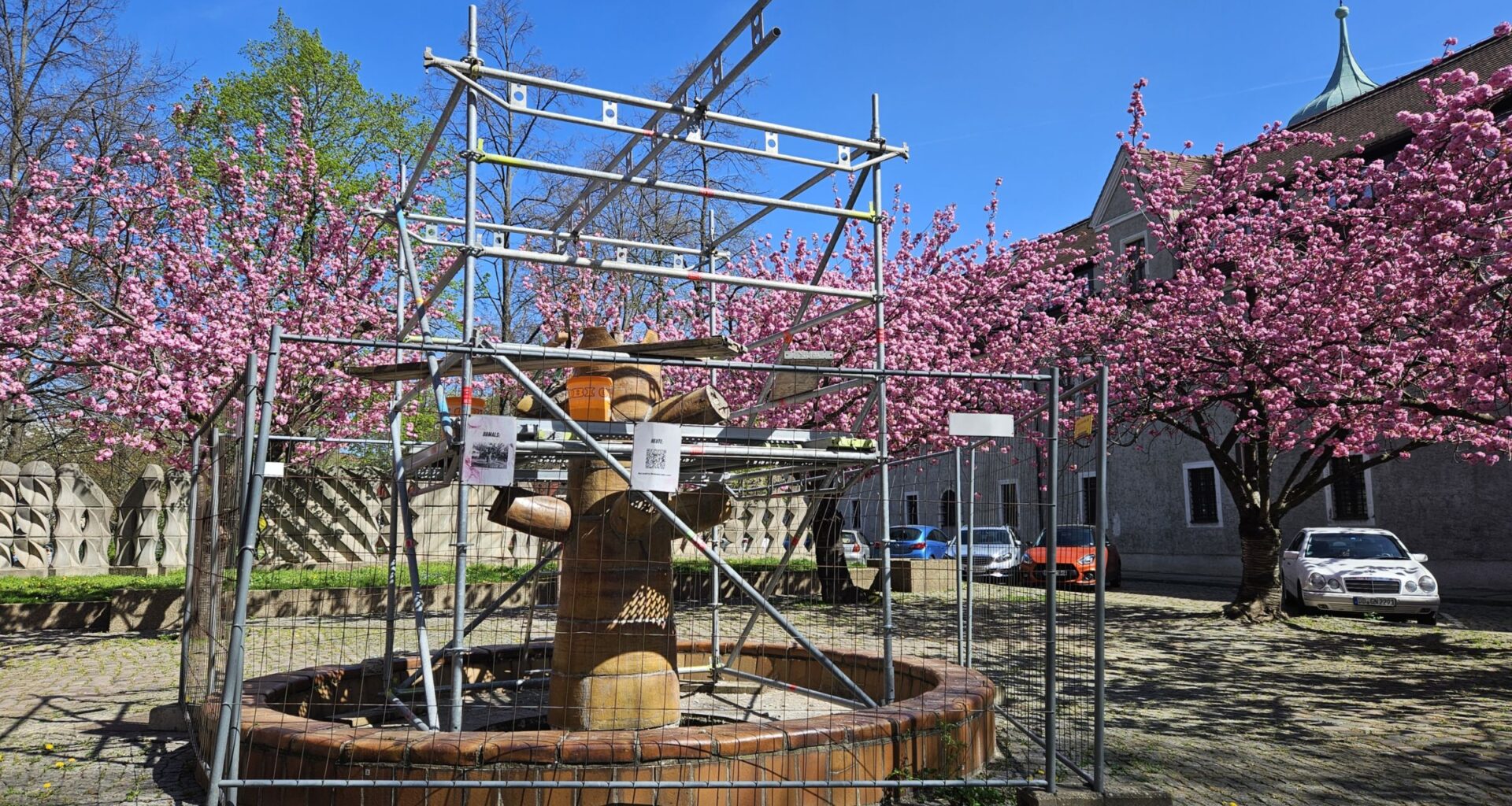Blütenbrunnen am Jägerhof: Sanierung hat begonnen