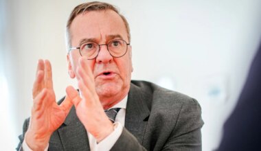 Koalitionsverhandlungen: Pistorius will neuen Wehrdienst rasch einführen - SZ.de