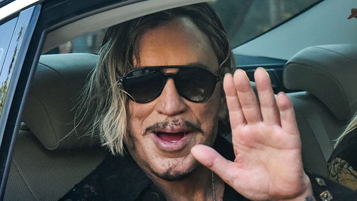 Megastar bei "Promi Big Brother": Mickey Rourke zieht in britischen TV-Container