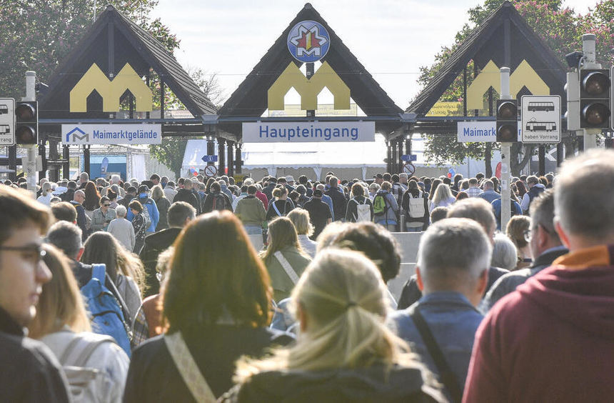 Die Nachrichten des Tages für Mannheim und die Region: Luigi Toscano zeigt vor Wasserturm in Mannheim Porträts von Holocaust-Überlebenden,Minister Hauk eröffnet den Maimarkt in Mannheim, Q-Summit in Mannheim: jung, ambitioniert, kontrovers