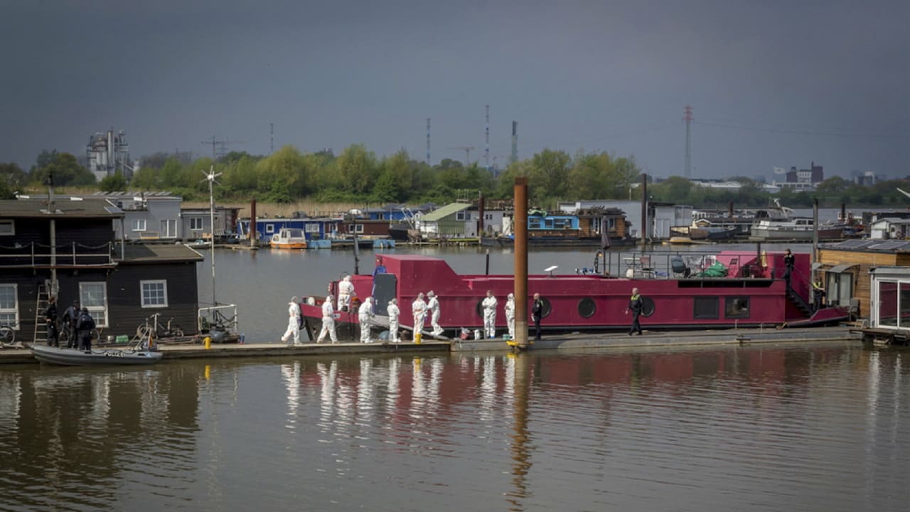 Bestseller-Autorin in Hamburg auf Hausboot getötet: Der Schuss fiel wohl um 1.30 Uhr | Regional