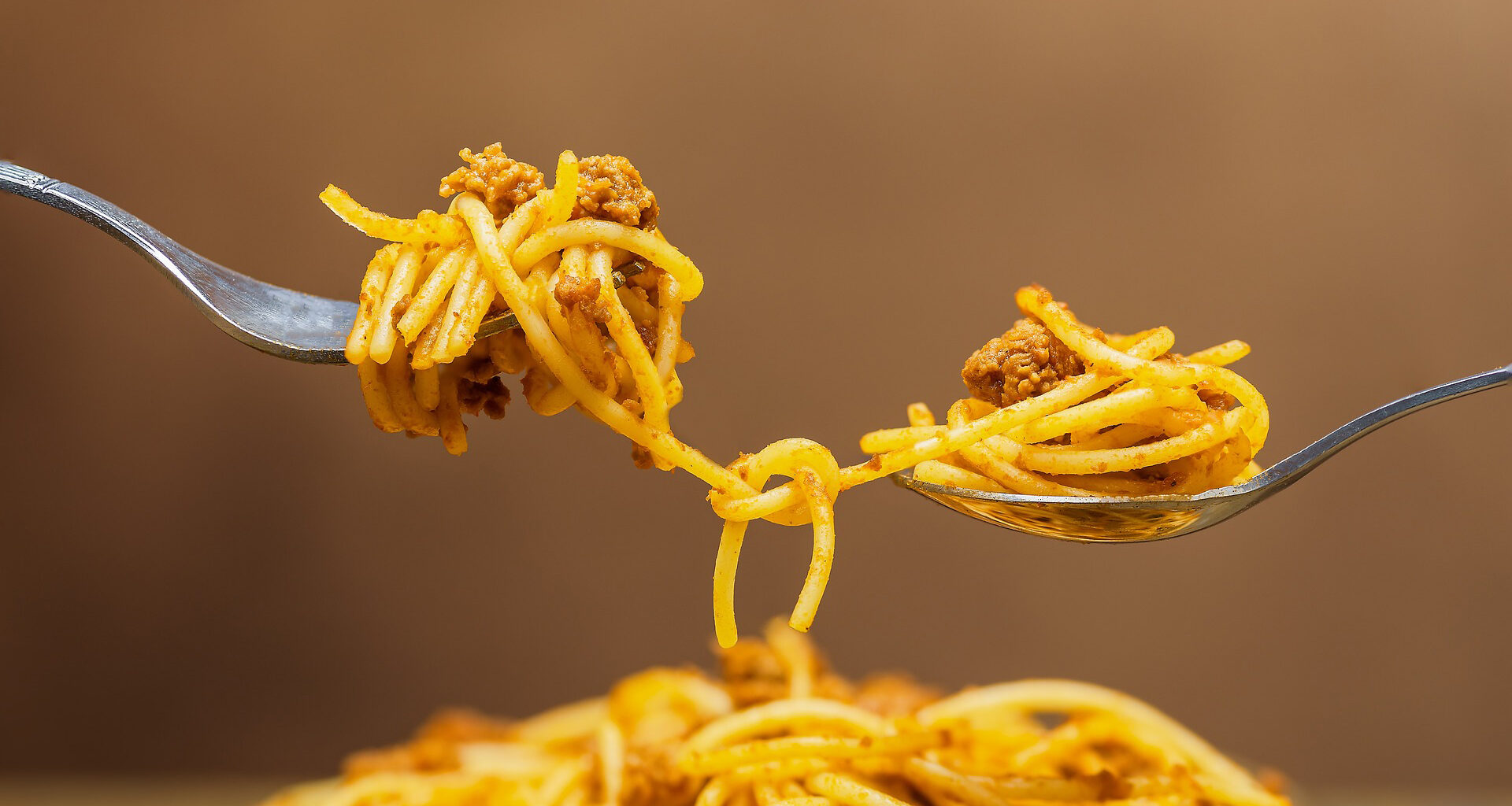 Jeden Tag Nudeln essen: Diese Folgen hat es für deinen Körper