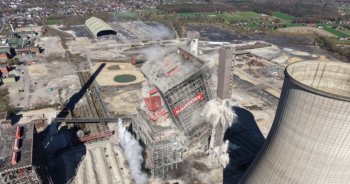 Gütersloher Unternehmen sprengt Kraftwerk in Ibbenbüren – erste Sprengung erfolgreich - nw.de
