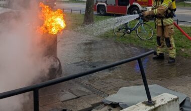 FW Dresden: Bitumofen und Küche geraten in Brand