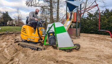 Spezialfirma sorgt für besonderen Frühjahrsputz auf Bielefelder Spielplätzen