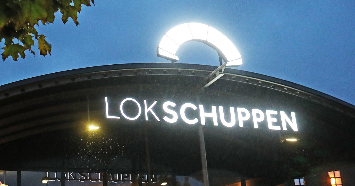 Wochenendtipps für Bielefeld: Experimente, Wave-Disco und natürlich Osterfeuer