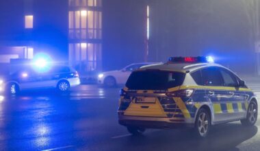 Schläger-Duo tritt in der Bielefelder Innenstadt auf zwei Zufallsopfer ein