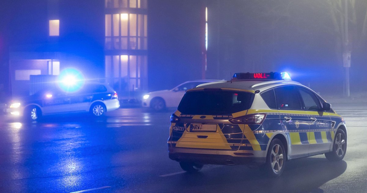 Schläger-Duo tritt in der Bielefelder Innenstadt auf zwei Zufallsopfer ein