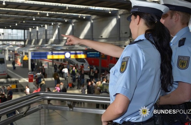 Bundespolizeidirektion München: Mann belästigt im ICE Sitznachbarin sexuell