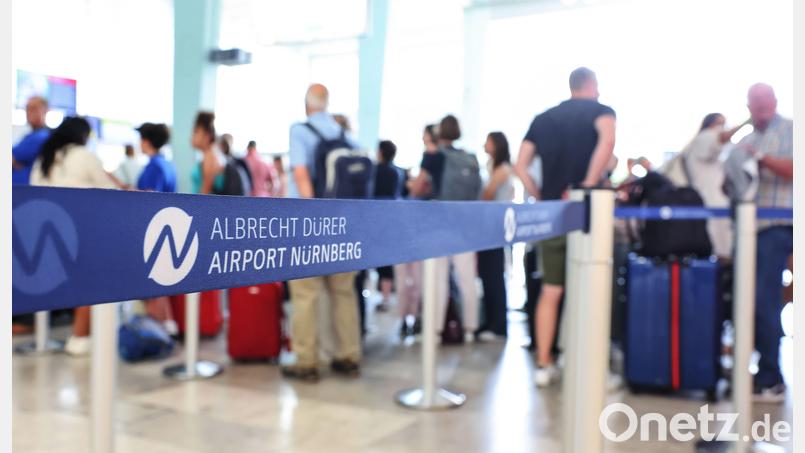 Der Albrecht-Dürer-Flughafen in Nürnberg feiert im Mai ein Fest zum 70-jährigen Bestehen. Archivbild: Daniel Löb/dpa