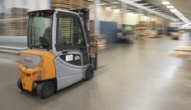 München: Mann wird bei BMW von Gabelstapler überrollt und stirbt - München