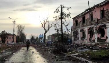 Ukraine dementiert Kreml-Meldung: Haben die Russen Kursk zurückerobert? | Politik