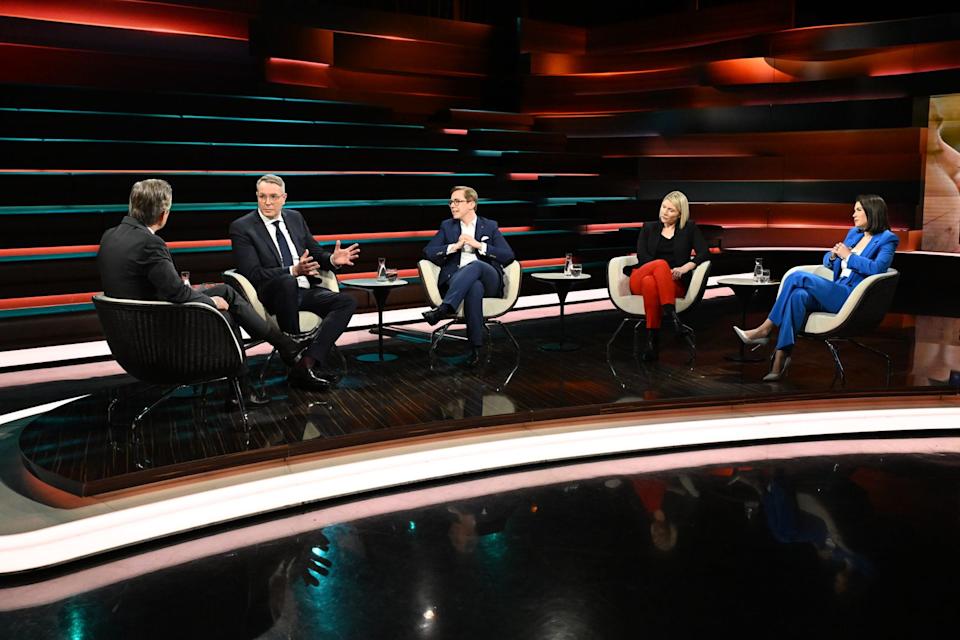 Markus Lanz sprach am Dienstag mit seinen Gästen über den Stand der Koalitionsverhandlungen. (Bild: ZDF / Cornelia Lehmann)