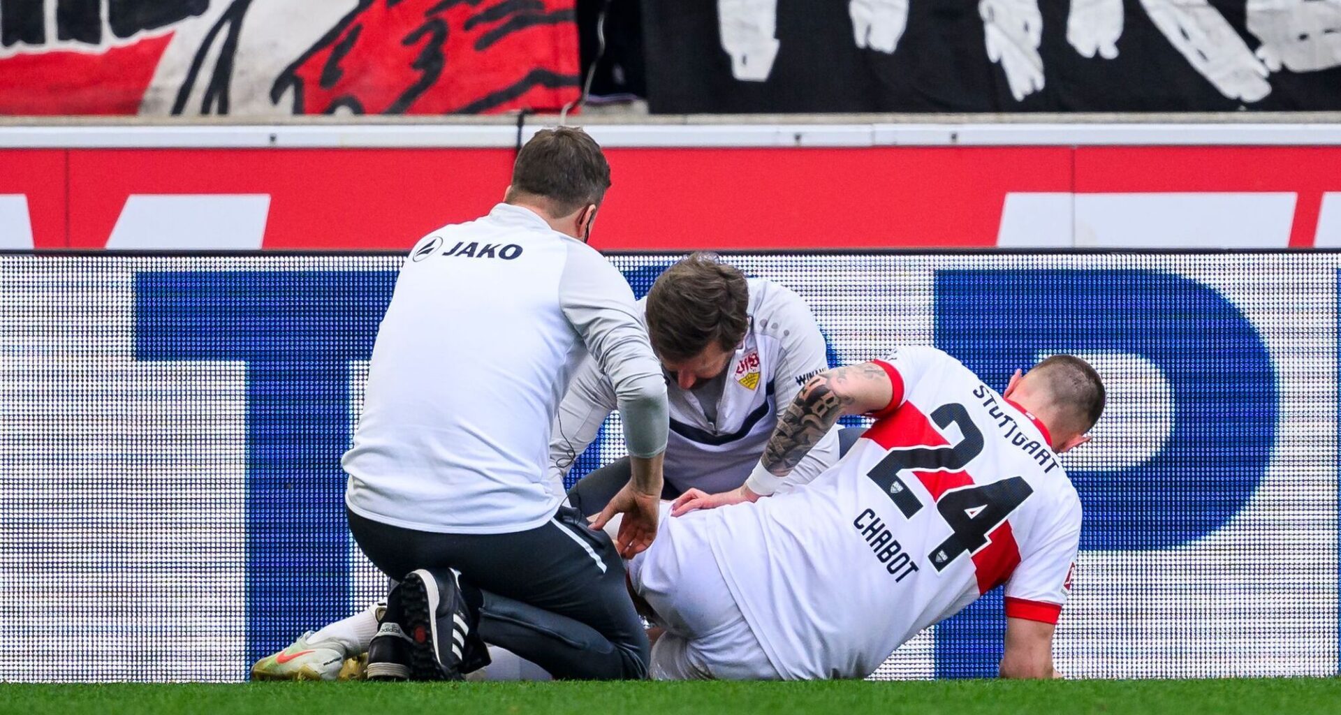 Nach Verletzung gegen Bremen: VfB Stuttgart gibt Entwarnung bei Jeff Chabot - News über den VfB Stuttgart