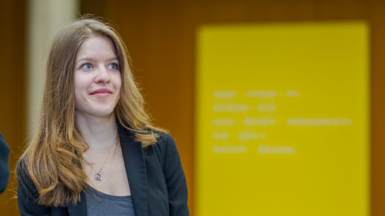 Krypto-Geld nicht gezahlt! Viktoria zieht vors Bundesarbeitsgericht | News