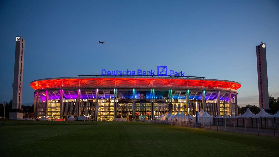 FOTO TAGESSATZFrankfurt: Das Frankfurter Waldstadion beleuchtet, Deutsche Bank Park.Foto aufgenommen am 14.05.2022Foto: Rolf Oeser