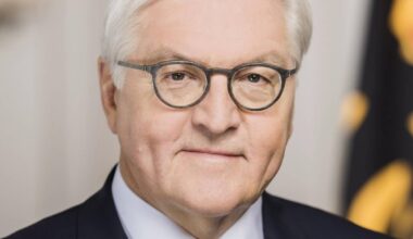 Bundespräsident Steinmeier trifft sich mit Schülern in Bonn