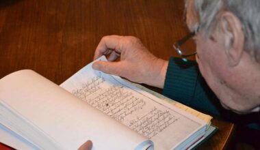 Was steht hier geschrieben? Für heutige Generationen ist es kaum mehr möglich, die Handschrift der uralten Briefe lesen zu können. Für Hipper jedoch kein Problem.