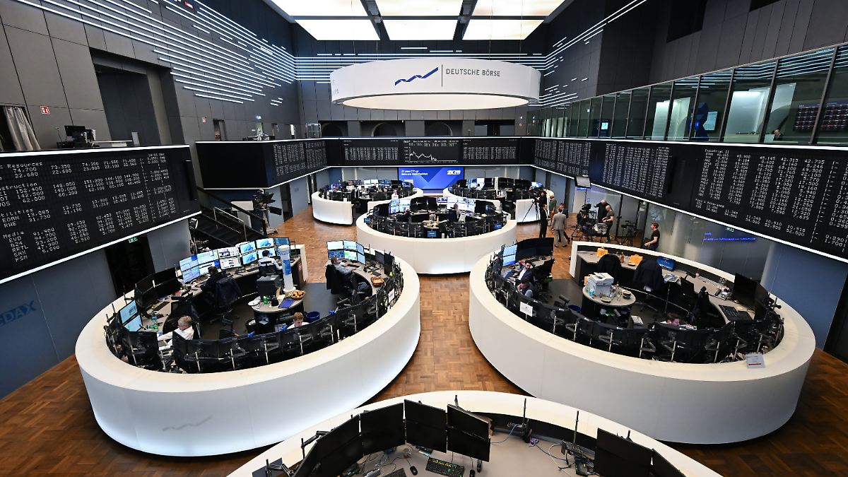 17:37 Dax schießt nach oben - N-TV