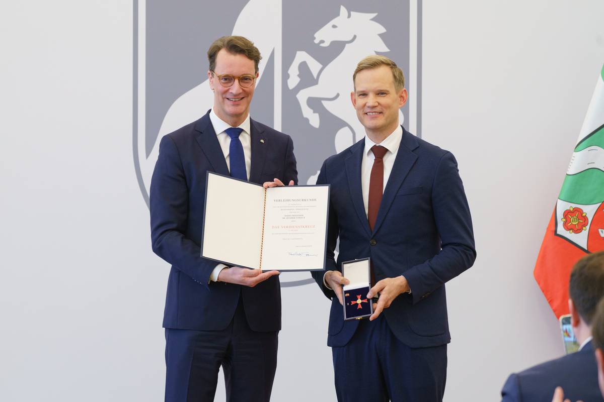 Bonner Virologe Hendrik Streeck erhält Bundesverdienstkreuz