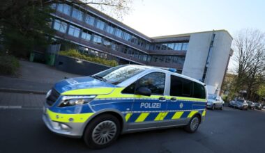 Drohmails: 15 Schulen in Duisburg zu, 18.000 Schüler betroffen | Regional