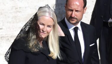 Trotz Marius-Krise: Mette-Marit bei Papst-Beisetzung so tapfer wie nie | Unterhaltung
