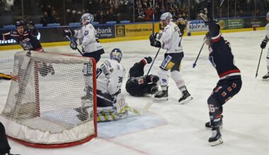 Eishockey: Kassel und Dresden geben sich's immer wilder | Sport