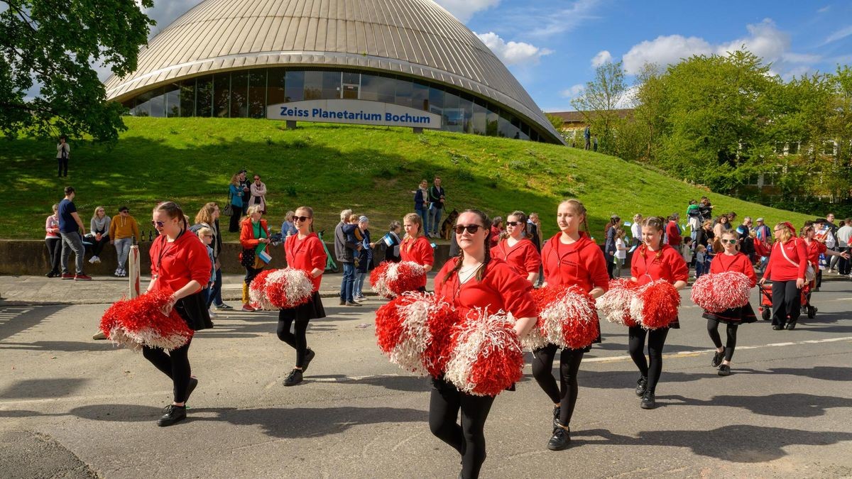 Bochum: Festumzug zum Maiabendfest 