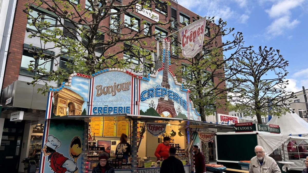 Zahlreiche Speisen gibt es auf dem Bochumer Maiabendfest.