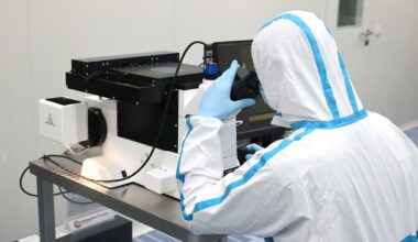 Von Jena über Minsk an die Front: So landete deutsches Hightech-Glas in russischen Waffen