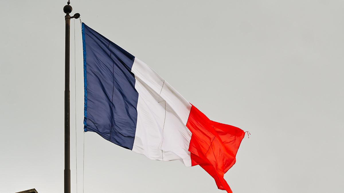 Landesweite Razzien: Mehr als 20 Personen nach Angriffen auf Gefängnisse in Frankreich festgenommen