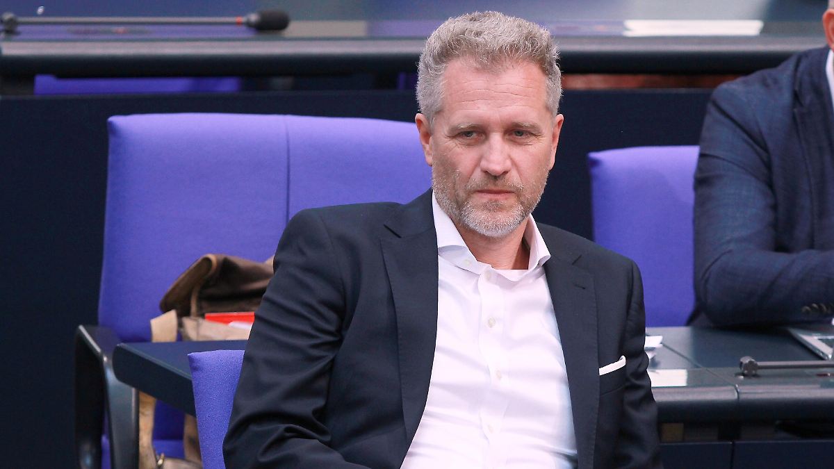 Ermittlungen wegen X-Beitrag: EU-Parlament entzieht AfD-Politiker Petr Bystron Immunität