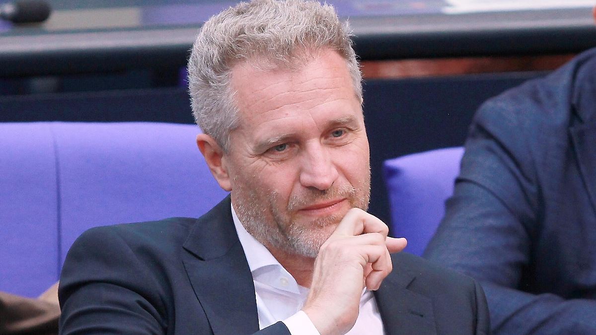 Immunität soll aufgehoben werden: AfD-Politiker Bystron wird auch Steuerhinterziehung vorgeworfen